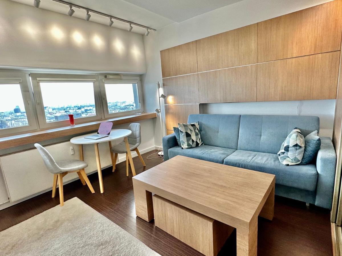 Top Metro X2 Fast Wifi 400 Mbs 70'Tv Netflix Hbo Max Appletv+ Disney+ Varšava Exteriér fotografie